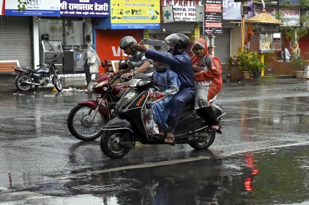 The 'Northern Limit of Monsoon (NLM)' now passes through Alibag, Solapur, Udgir, Nagpur (in Maharashtra), Mandla, Sonbhadra, Buxar, Siddharthnagar, Pantnagar, Bijnor, Yamunanagar, Una and Dras, IMD said. (PTI Photo)