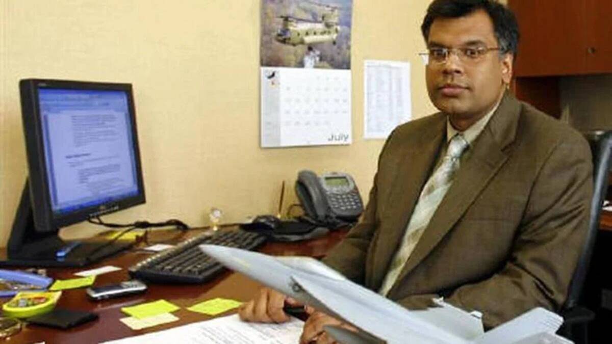Dr Vivek Lall Dr Vivek Lall