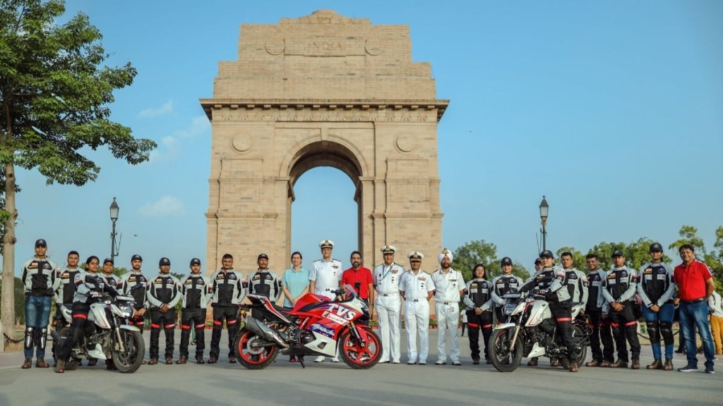 Throughout the journey over 34 officers would ride through Chandigarh, Jammu, Srinagar, Kargil and Nubra, before reaching Leh