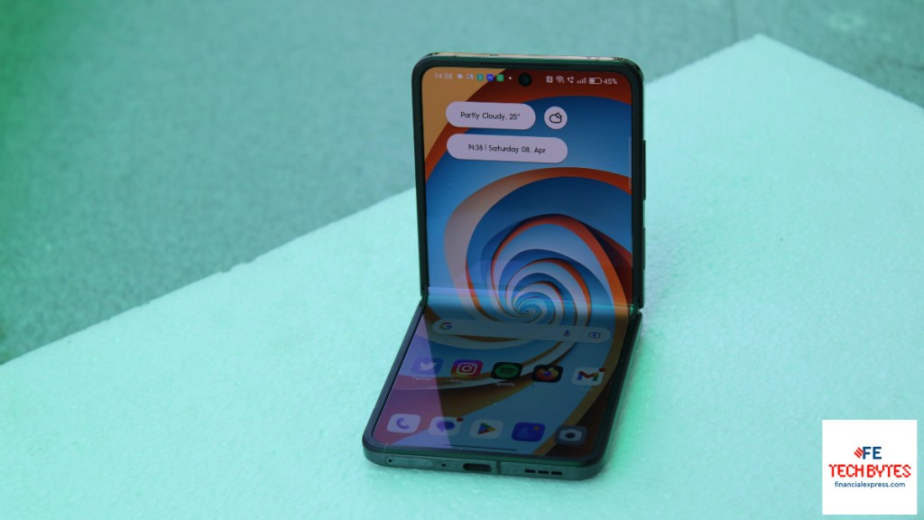 Oppo Find N2 Flip review