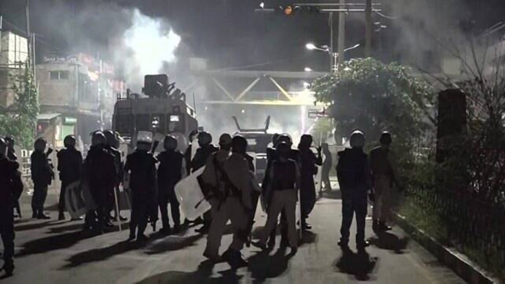 2 deaths flare up tensions in violence-hit Manipur 2 deaths flare up tensions in violence-hit Manipur