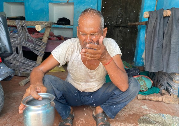 At least 34 people have died in the past two days as a large swath of Uttar Pradesh swelters under severe heat, prompting doctors to advise citizens above 60 years of age against venturing out during the daytime. (AP Photo)