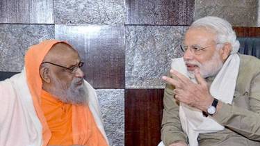 Swami Dayanand, PM Narendra Modi, PM Modi guru, Modi spiritual guru, Swami Dayanand guru, Swami Dayanand modi, lifestyle