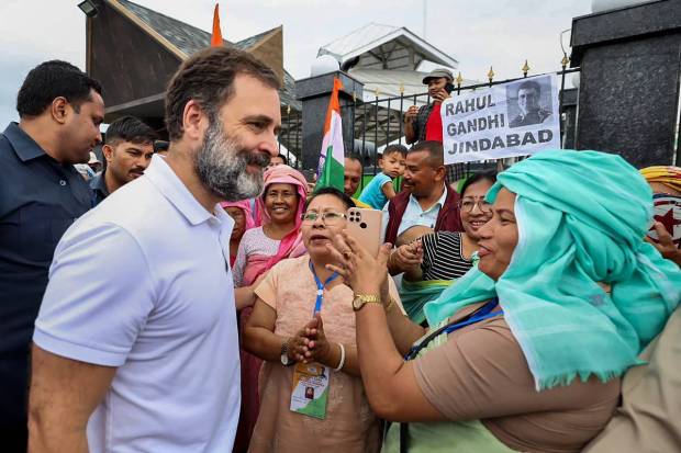 Moirang: Congress leader Rahul Gandhi being welcomed by supporters at a relief camp in Moirang, Manipur. (PTI Photo)