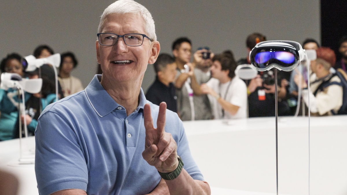 Tim Cook Mask Tim Cook says 2.8 lakh Apple Vision Pro headset costs Rs 3,000 by ...
