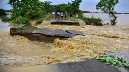 Flood, Flood News, Assam Flood, Assam flood news, Assam State Disaster Management Authority, India Meteorological Department, Brahmaputra, Dibrugarh, Dibrugarh News, Regional Meteorological Centre