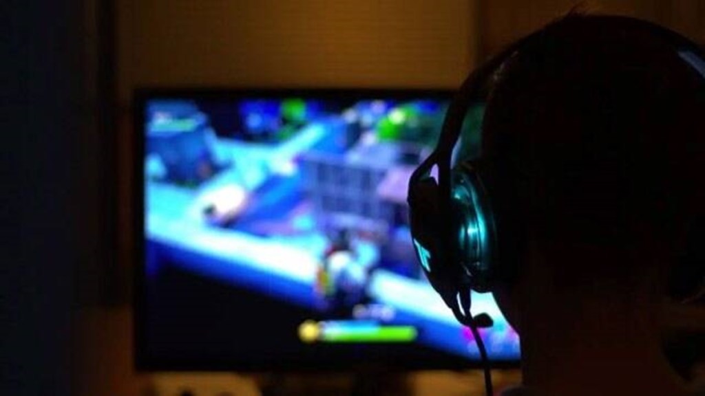 gaming, online gaming