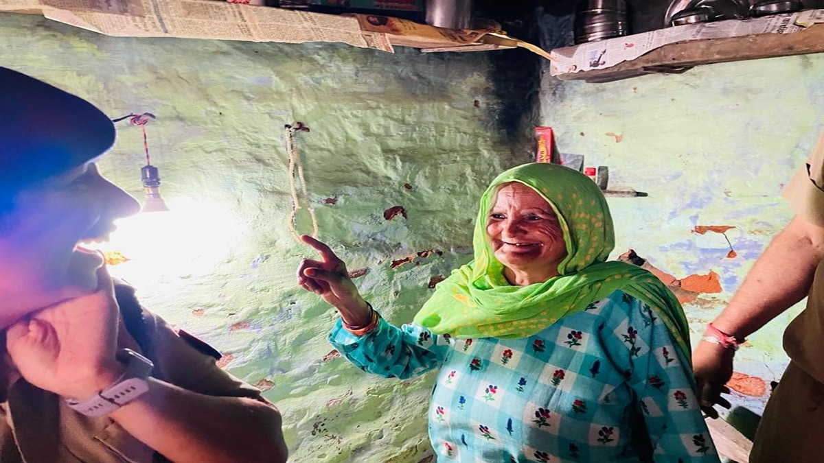 Anukriti Sharma| IPS officer| Viral video|