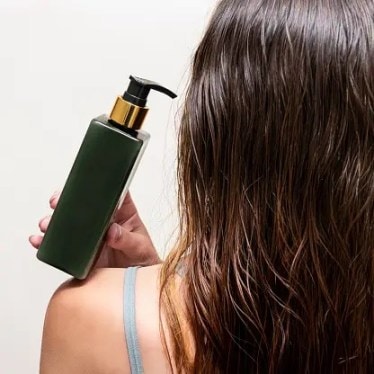 causes of dry scalp