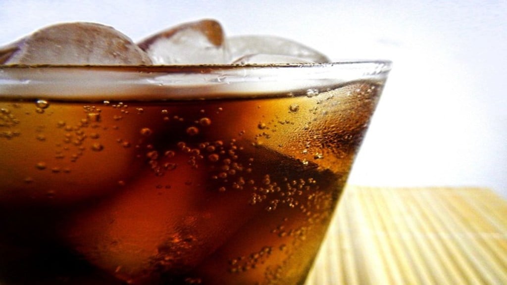 Coca cola, diet sodas, diet coke, artificial sweeteners, healthcare news,