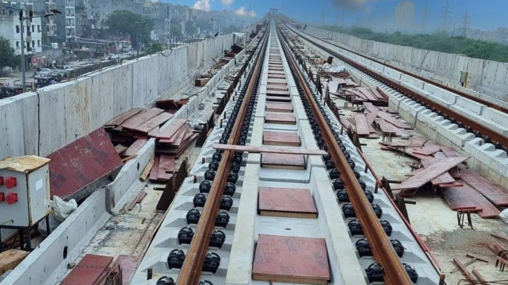 Delhi-Ghaziabad-Meerut RRTS, Delhi-Ghaziabad-Meerut RRTS corridor, rrts corridor, ncrtc, ncrtc twitter, rrts, track-laying activities, track-laying activities on delhi rrts section, rrts sections, rrts stations,