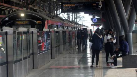 Delhi metro