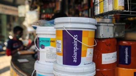 Asian Paints, Q2FY24 results, profit, dividend, revenue, EBITDA, festive season, erratic monsoon, paints industry Asian Paints, Q2FY24 results, profit, dividend, revenue, EBITDA, festive season, erratic monsoon, paints industry