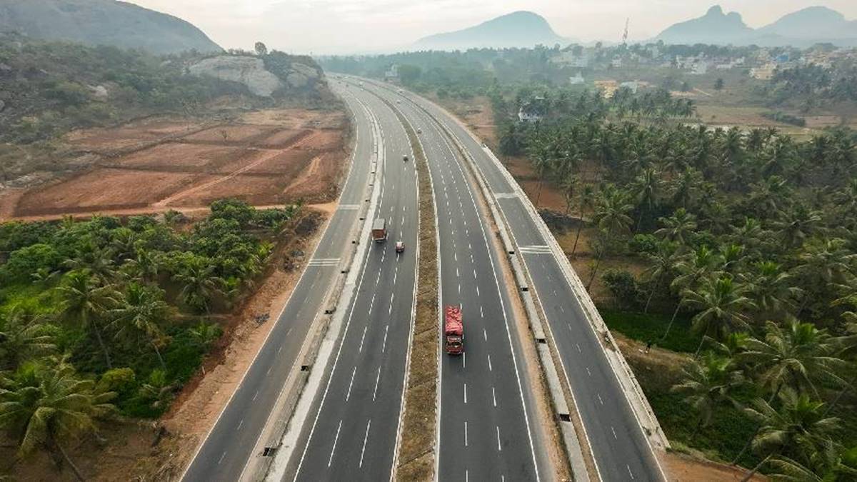 Bengaluru-Mysuru Expressway, nhai bans two-wheelers, Bengaluru Expressway, Mysuru Expressway, Expressway, infrastructure, NHAI, National Highways Authority of India, National Highways, two-wheelers, autos