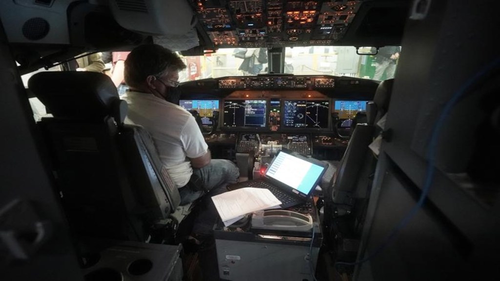 DGCA warns against unauthorized entry into the cockpit