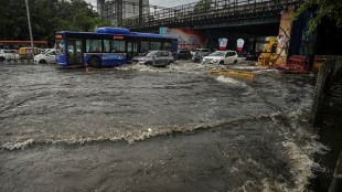 2 dead as incessant rain cripples Delhi, schools shut, flood alert issued