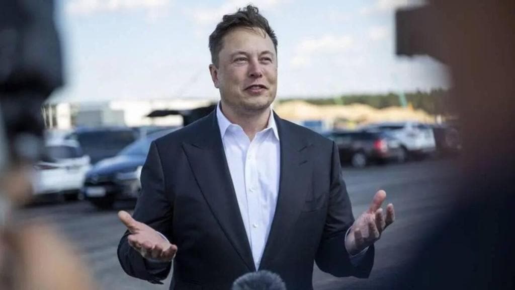 musk,elon musk,Twitter cash flow,ad revenue,linda yaccarino