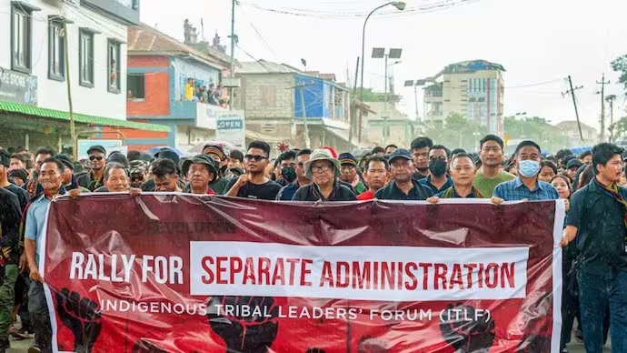 Over 40 Meiteis reach Assam from Mizoram after threat over Manipur video Over 40 Meiteis reach Assam from Mizoram after threat over Manipur video