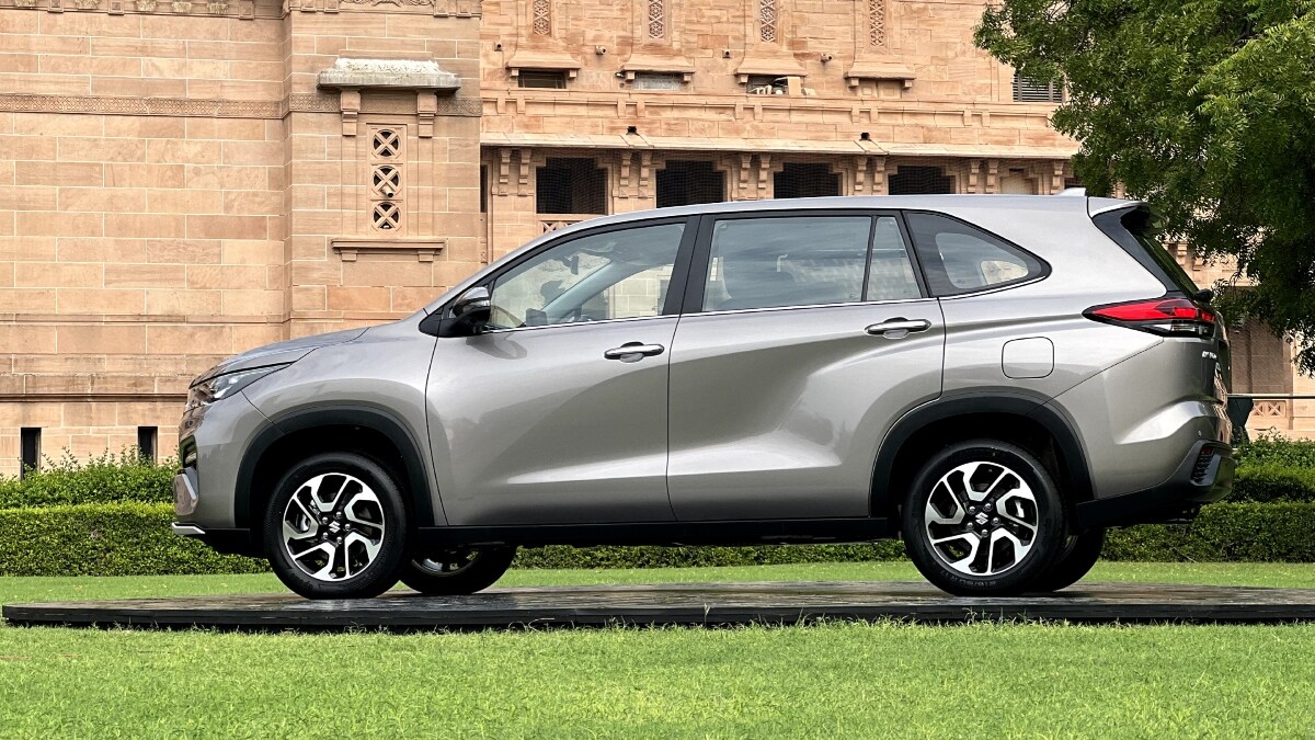 It is offered in two trim levels: Zeta+ & Alpha+ and its prices range from Rs 24.79 lakh to Rs 28.42 lakh, ex-showroom and introductory.