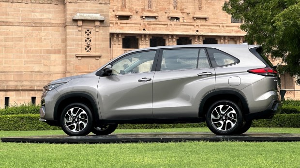 maruti suzuki invicto