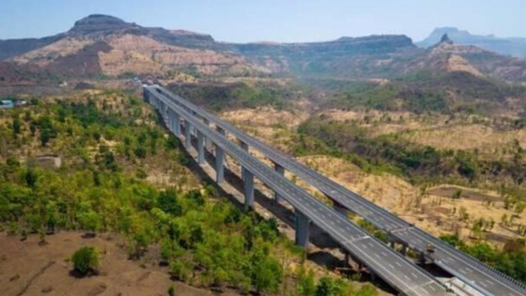 Mumbai-Nagpur Expressway accidents, Mumbai-Nagpur Expressway accidents death toll, Greenfield project, which is india's second longest expressway, PM Narendra Modi, Samruddhi Mahamarg, highway hypnosis, cause of accidents, what is highway hypnosis Mumbai-Nagpur Expressway accidents, Mumbai-Nagpur Expressway accidents death toll, Greenfield project, which is india's second longest expressway, PM Narendra Modi, Samruddhi Mahamarg, highway hypnosis, cause of accidents, what is highway hypnosis