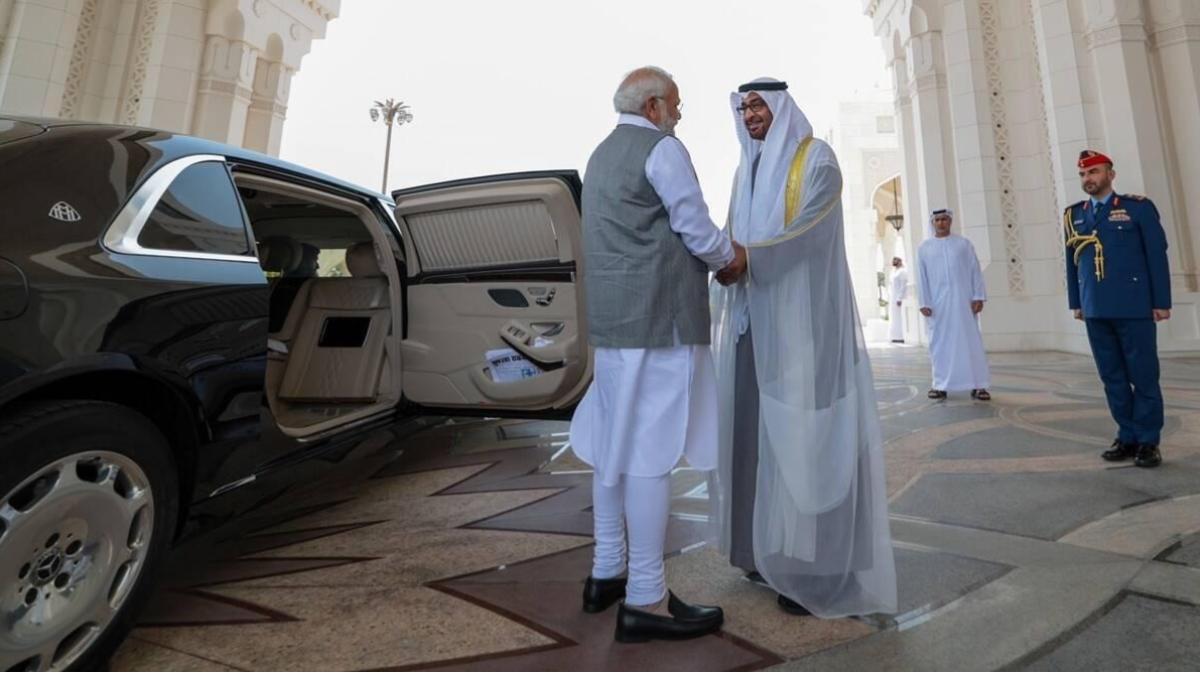 PM Modi in UAE live updates, PM Narendra Modi, Modi in UAE, Modi UAE visit, Modi UAE President meeting, Modi Abu Dhabi, United Arab Emirates, Modi News, PM Modi Live, PM Modi live today, Narendra Modi UAE Visit, India UAE ties, Abu Dhabi, Prime Minister Narendra Modi UAE visit, Modi in Abu Dhabi, PM Modi in Abu Dhabi