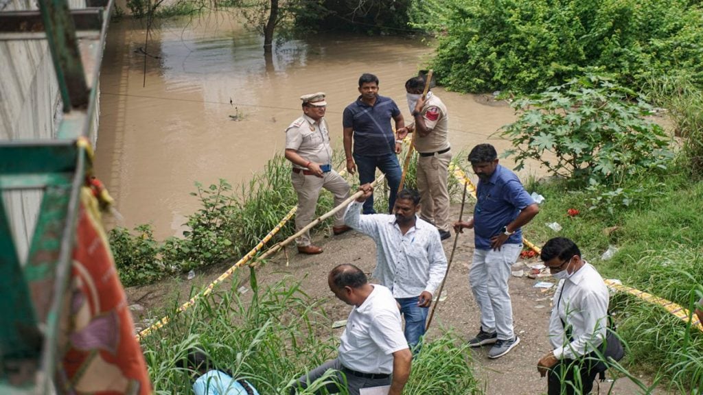 Geeta Colony flyover