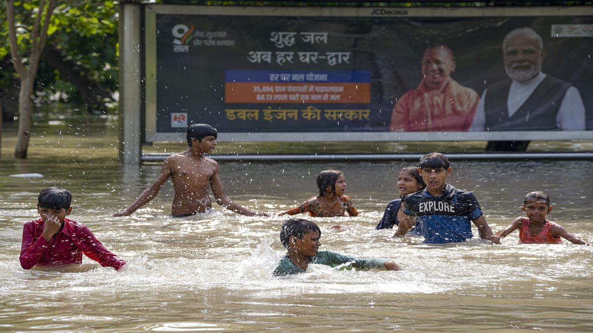 Delhi floods Delhi floods