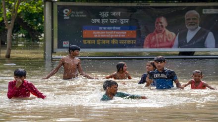 Delhi floods Delhi floods