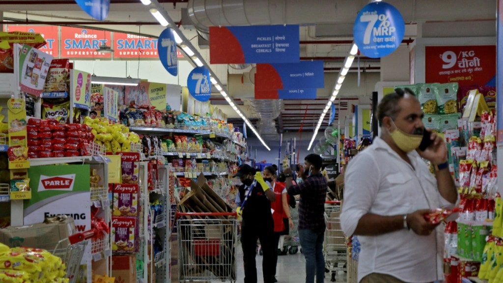 KKR to invest Rs 2,069.50 crore in Reliance Retail and increase stake to 1.42% from 1.17% KKR to invest Rs 2,069.50 crore in Reliance Retail and increase stake to 1.42% from 1.17%