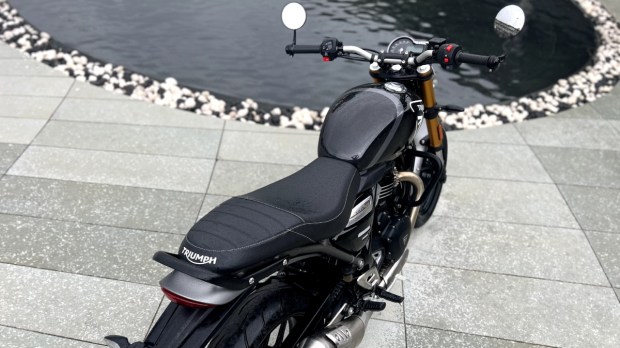 triumph speed 400 design