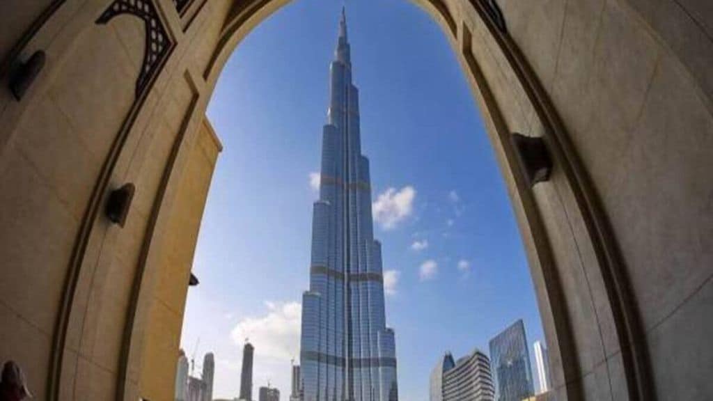 Dubai Real Estate, Palm Jumeirah, Emirates Hills, luxury homes, properties