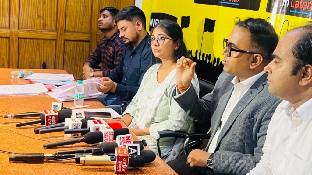 The speakers demanded revision in the qualifying criteria for the UPSC-CSE CSAT 2023 examination.