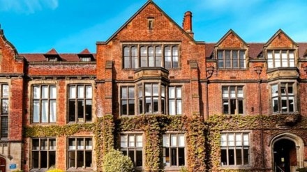 Euclid’s six-year mission is to map the dark Universe, using the positions of galaxies and images of dark matter. Euclid’s six-year mission is to map the dark Universe, using the positions of galaxies and images of dark matter.