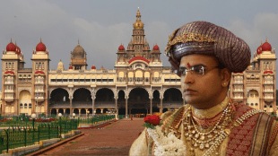 Wadiyars, Mysore Palace, wadiyat dynasty, karnataka tourism, places to see in mysore, city of palaces, royal families, royal mysore family, lifestyle