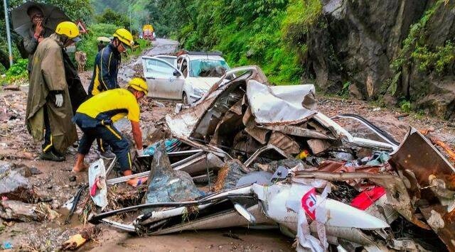 Four killed as boulders tumbling downhill crush vehicles on Uttarkashi-Gangotri highway
