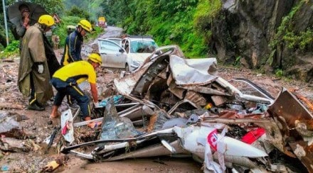 Four killed as boulders tumbling downhill crush vehicles on Uttarkashi-Gangotri highway