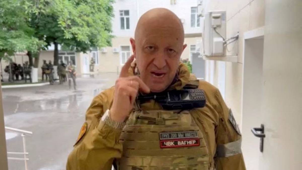 Kremlin says Vladimir Putin met with Wagner leader Yevgeny Prigozhin ...