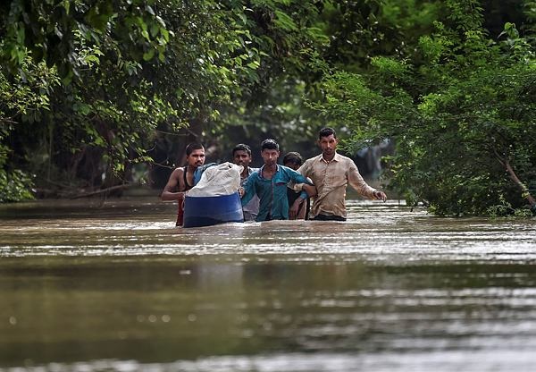 Rain alert in Delhi, Yamuna still flowing above danger mark even water recedes slightly Rain alert in Delhi, Yamuna still flowing above danger mark even water recedes slightly
