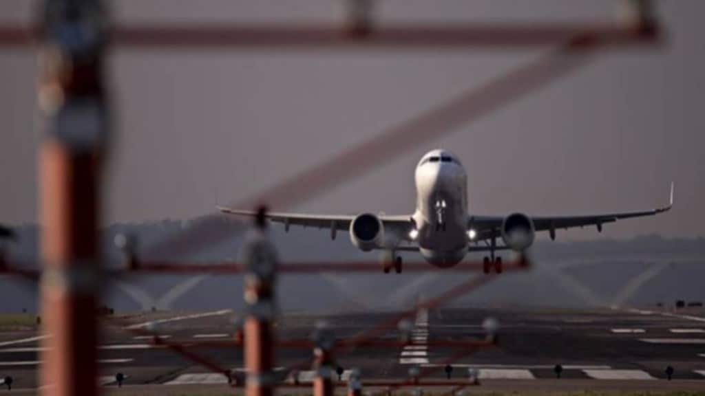 air traffic, aviation