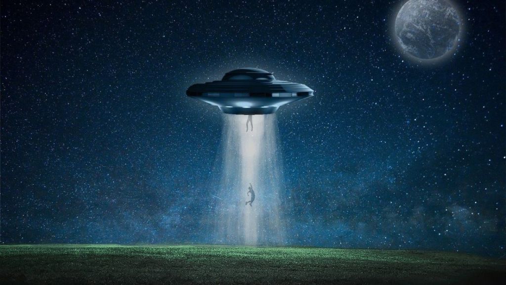 US, American intelligence, UFO, alien