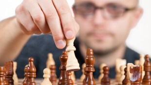 investment lessons from chess
