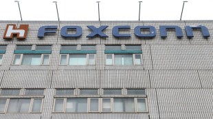 Foxconn Buys Equipment from Apple for Expansion in India