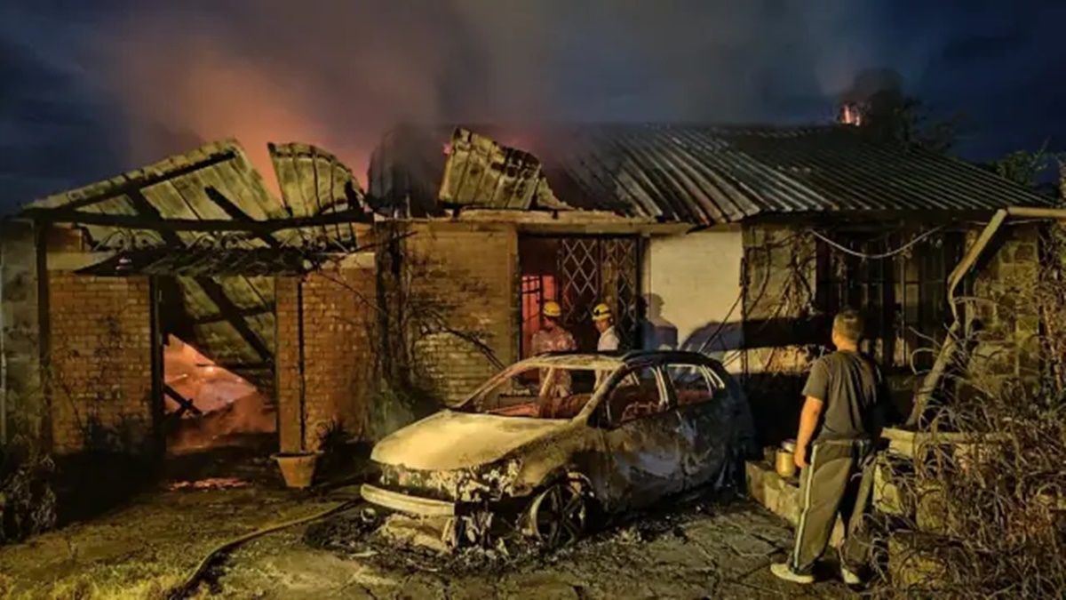 manipur violence| kuki national organization's spokesperson's house set on fire| manipur violence| kuki national organization's spokesperson's house set on fire|