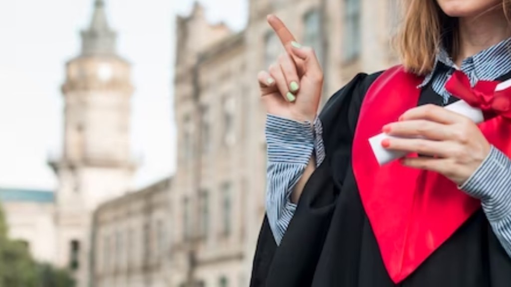 Inequalities in accessing UK higher education; a sociological perspective