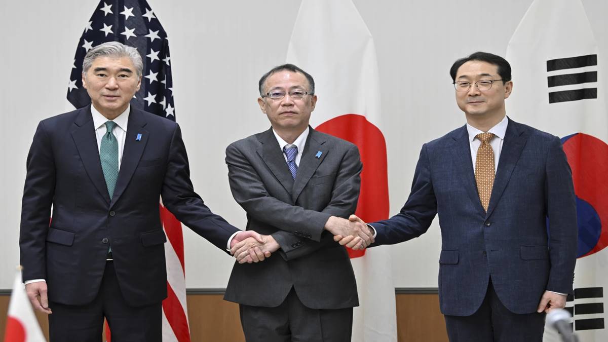 japan US south korea tie up