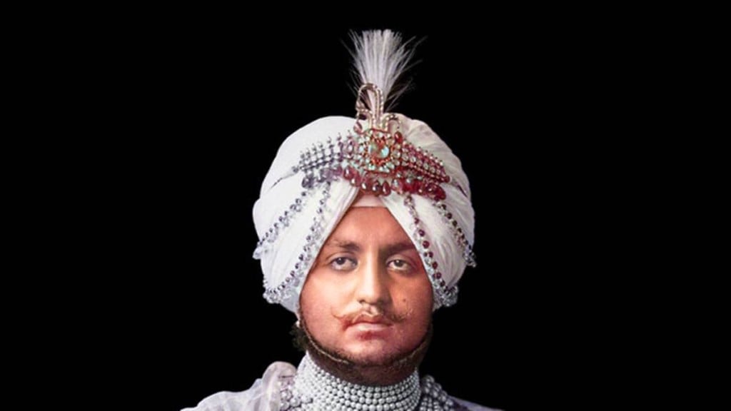 Maharaja Bhupinder Singh, Patiala Peg, Patiala maharaja, who is Maharaja Bhupinder Singh. Maharaja Bhupinder Singh controversy, Maharaja Bhupinder Singh sex, Maharaja Bhupinder Singh lifestyle, Maharaja Bhupinder Singh net worth, Maharaja Bhupinder Singh cricket, lifestyle