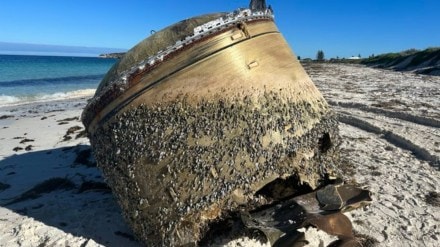 Mysterious object washes up on beach in Australia, Australian beach mystery object, Australia beach Chandrayaan-3 debris, Chandrayaan-3 debris in Australia, Australia beach object, mystery object