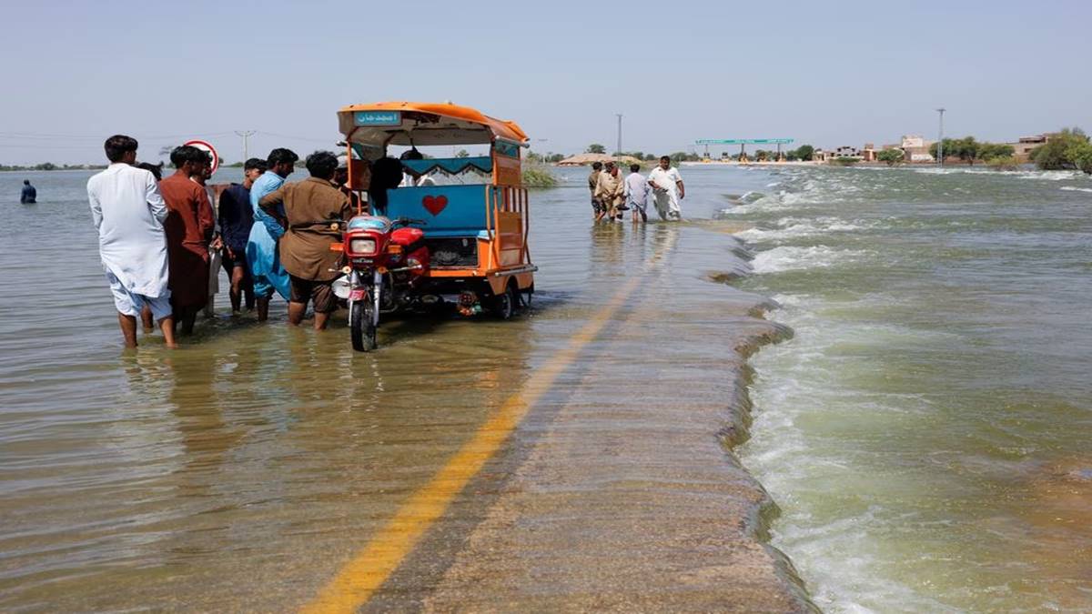 pakistan rains pakistan rains