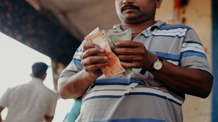 microfinance, mfi, nbfc-mfi, banks, small finance banks, sfb, microfinance institution, mfin, mfi npa, mfi portfolio, microfinance gross loan portfolio, microfinance aum, crif high mark